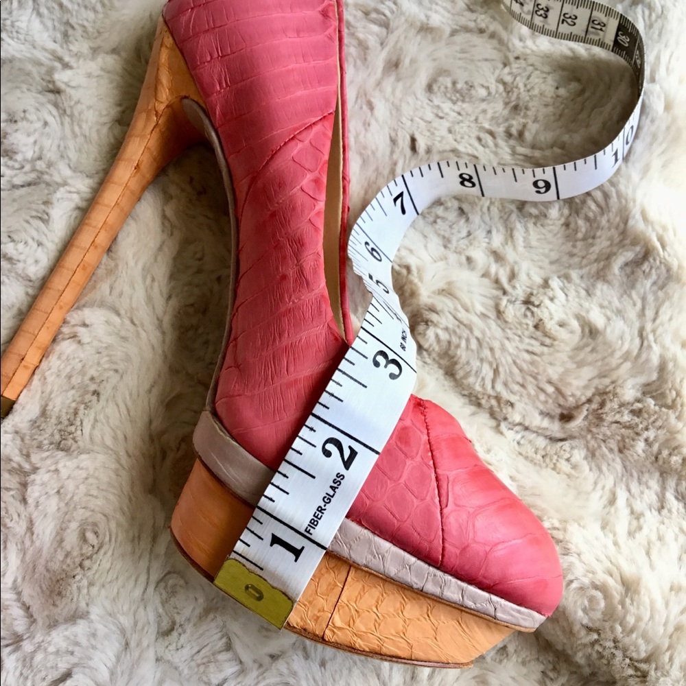 Brian Atwood Embossed heels - Picture 8 of 8